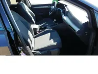 Gebraucht VW Golf VIII Life 131 PS (96 kW) 2023 Deepblackperleffektmet c9x Limousine