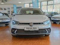 Gebraucht VW Polo Style 95 PS (69 kW) 2022 Silber / reflexsilber Limousine