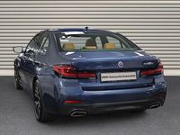 Gebraucht BMW 530e Efficient Dynamics 292 PS (214 kW) 2022 Arctic race blue Limousine