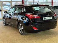 Second-hand Hyundai i30 136 CP (100 kW) 2015 Negru Break