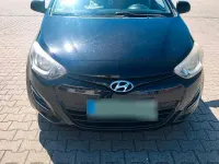 Gebraucht Hyundai i20 86 PS (63 kW) 2013 Schwarz Kleinwagen
