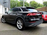 Gebraucht Audi Q8 231 PS (169 kW) 2023 Schwarz SUV