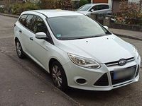 Gebraucht Ford Focus Ambiente 101 PS (74 kW) 2014 Weiß Kombi