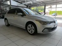 Gebraucht VW Golf VIII 150 PS (110 kW) 2022 Silber Limousine