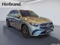 Gebraucht Mercedes GLC300 AMG 258 PS (189 kW) 2025 Metalliclack verdesilber SUV
