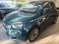 Gebraucht Fiat 500e Comfort 86 kW (118 PS) 2023 Grün Kleinwagen