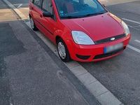Gebraucht Ford Fiesta 67 PS (49 kW) 2005 Rot Kleinwagen