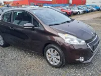 Gebraucht Peugeot 208 Active 82 PS (60 kW) 2012 Kleinwagen