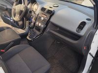 Gebraucht Opel Agila Edition 65 PS (47 kW) 2011 Weiß Kleinwagen