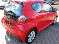 Gebraucht Toyota Aygo Cool 68 PS (50 kW) 2012 Rot Kleinwagen