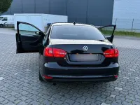 Gebraucht VW Jetta Match 105 PS (77 kW) 2013 Schwarz Limousine