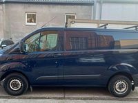 Second-hand Ford Transit Custom 105 CP (77 kW) 2018 Albastru Monovolum