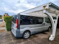 Gebraucht Renault Trafic 115 PS (84 kW) 2013 Silber Van / Kleinbus