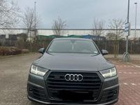 Gebraucht Audi SQ7 Comfort 435 PS (319 kW) 2017 Grau SUV