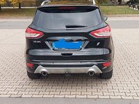 Gebraucht Ford Kuga Individual 179 PS (131 kW) 2016 Schwarz SUV