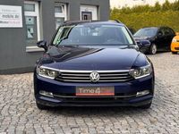 Gebraucht VW Passat 150 PS (110 kW) 2018 Blau Kombi