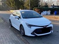Gebraucht Toyota Corolla Hybrid 98 PS (72 kW) 2019 Weiß Kleinwagen
