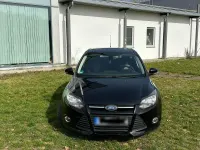 Gebraucht Ford Focus 125 PS (91 kW) 2014 Schwarz Coupé