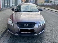 Second-hand Kia Ceed 122 CP (89 kW) 2010 Maro Hatchback