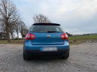 Gebraucht VW Golf V 102 PS (75 kW) 2005 Blau Kleinwagen