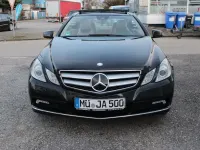 Gebraucht Mercedes E500 Avantgarde 387 PS (284 kW) 2010 Schwarz Coupé