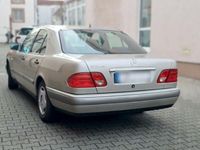 gebraucht Mercedes E240 CLASSIC Classic