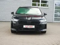 Neu Skoda Superb SportLine 150 PS (110 kW) 2025 Schwarz Kombi