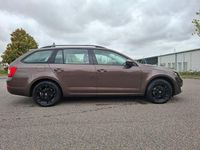 Gebraucht Skoda Octavia Ambition 105 PS (77 kW) 2014 Braun Kombi
