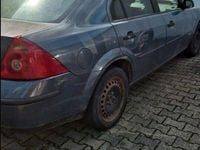 Occasion Ford Mondeo Ambiente 110 ch (80 kW) 2001 Bleue Berline