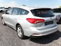 Używany Ford Focus Cool & Connect 120 KM (88 kW) 2019 Srebrny
