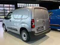 Gebraucht Opel Combo 102 PS (75 kW) 2023 Silber