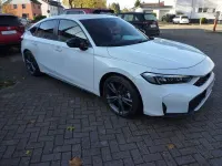 Gebraucht Honda Civic Hybrid 143 PS (105 kW) 2026 Platinum white p. Limousine