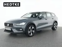 Gebraucht Volvo V60 CC Ultimate 197 PS (144 kW) 2024 Grau Kombi