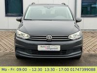 Gebraucht VW Touran 150 PS (110 kW) 2022 Grau Van / Kleinbus