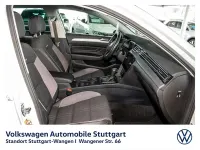 Gebraucht VW Passat Alltrack 200 PS (147 kW) 2023 Gletscherweiß metallic Kombi
