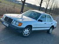 Second-hand Mercedes E200 118 CP (86 kW) 1989 Alb Berlinǎ