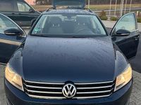 Second-hand VW Passat 140 CP (102 kW) 2014 Albastru Break