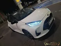 Gebraucht Toyota Yaris 116 PS (85 kW) 2024 Weiß Kleinwagen