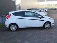 Gebraucht Ford Fiesta Trend 60 PS (44 kW) 2013 Weiß Kleinwagen