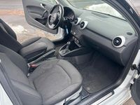 Gebraucht Audi A1 Attraction 90 PS (66 kW) 2014 Weiß Kleinwagen