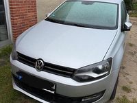 Gebraucht VW Polo 60 PS (44 kW) 2010 Silber Kleinwagen