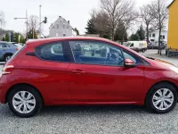 Gebraucht Peugeot 208 Active 82 PS (60 kW) 2014 Rot Kleinwagen