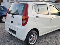 Gebraucht Daihatsu Cuore 69 PS (50 kW) 2010 Weiß Kleinwagen