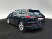 Gebraucht Audi Q4 e-tron Comfort 194 kW (265 PS) 2023 Mythosschwarz metallic SUV