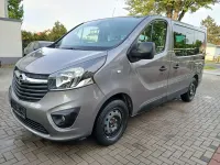 Używany Opel Vivaro 125 KM (91 kW) 2018 Szary Minivan