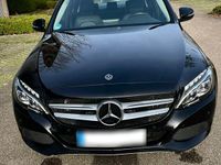 Gebraucht Mercedes C180 156 PS (114 kW) 2017 Schwarz Limousine