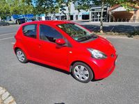 Gebraucht Toyota Aygo 68 PS (50 kW) 2009 Rot Kleinwagen