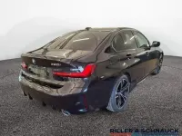 Gebraucht BMW 320 M Sport 184 PS (135 kW) 2025 Schwarz Limousine