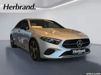 Neu Mercedes A200 Night 163 PS (119 kW) 2026 Metalliclack hightechsilber Limousine