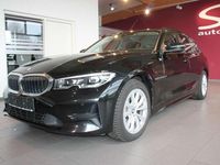 Gebraucht BMW 320 Advantage 190 PS (139 kW) 2020 Saphirschwarz Kombi